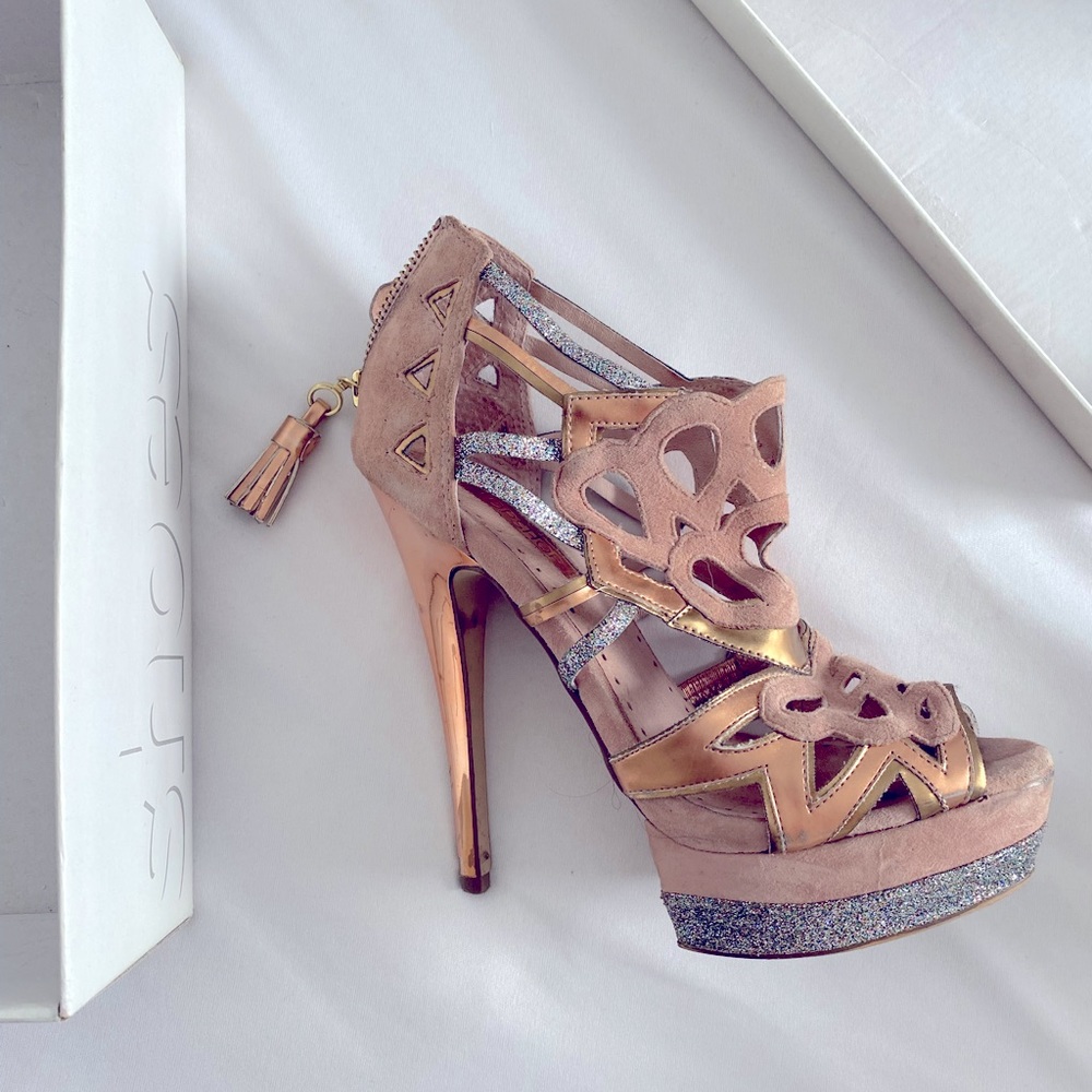 Topshop Platform Heel Sandal- Size US 7.5